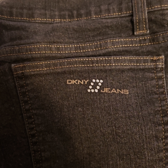 DKNY jeans with rhinestone embellishment - Picture 5 of 5